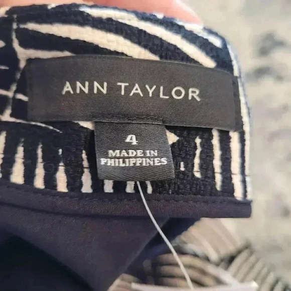 Ann Taylor Women's Navy & Cream Cotton/Spandex Palm Leaf Print Lined Mini Pencil - Picture 10 of 11